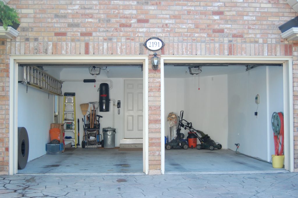 garage before picture